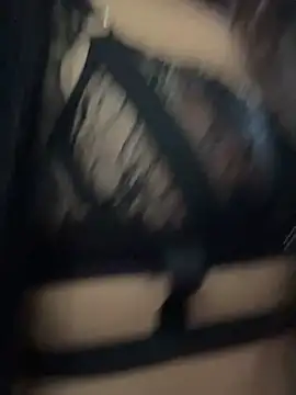 manuelala online show from December 6, 11:00 am