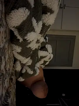 manuelala online show from December 8, 6:01 am