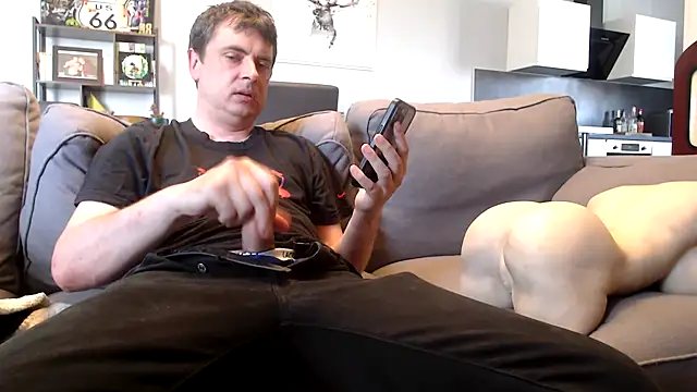 freddy0222222 online show from June 22, 11:07 am