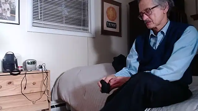 hottottrot691 online show from March 3, 1:42 am