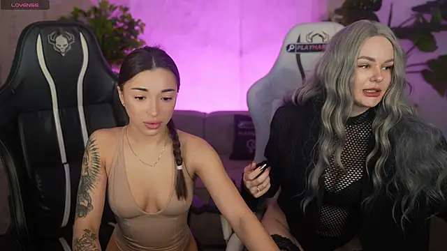 Jasmine Flow online show from April 15, 7:15 am