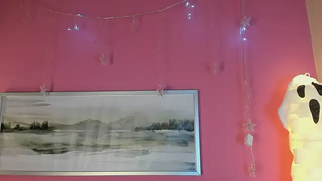 Tiffanysurez  online show from October 1, 8:15 pm