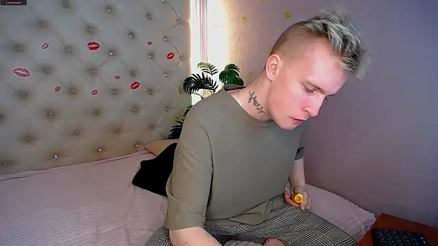 AlexxSweet online show from March 10, 4:57 pm