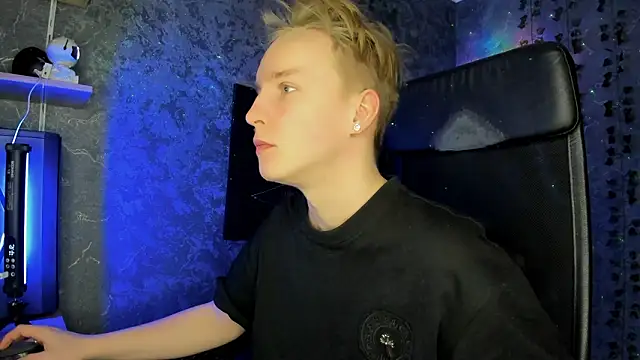 AlexxSweet online show from February 1, 6:45 am