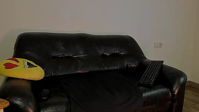 Snapshot of KingMalcom chatting on November 25, 11:43 am KingMalcom online show from November 25, 11:43 am