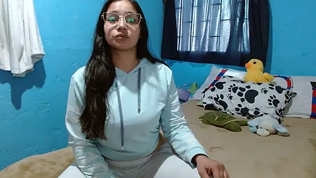 clarisse69 online show from February 3, 9:07 pm