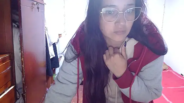 clarisse69 online show from March 24, 4:17 am