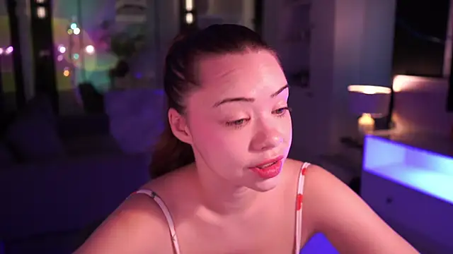 VixenMia online show from January 17, 4:28 am