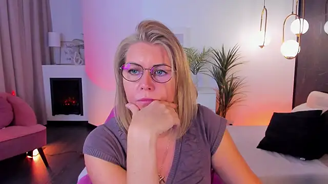 Annie Light online show from September 29, 5:56 am