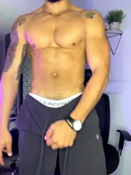 ARON TAYLER01 online show from November 19, 10:37 am