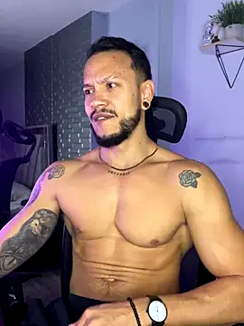 ARON TAYLER01 online show from November 21, 11:20 am