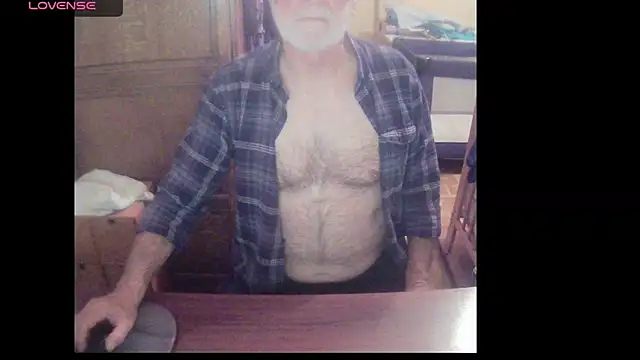 Snapshot of terrybare chatting on January 13, 6:05 pm terrybare online show from January 13, 6:05 pm