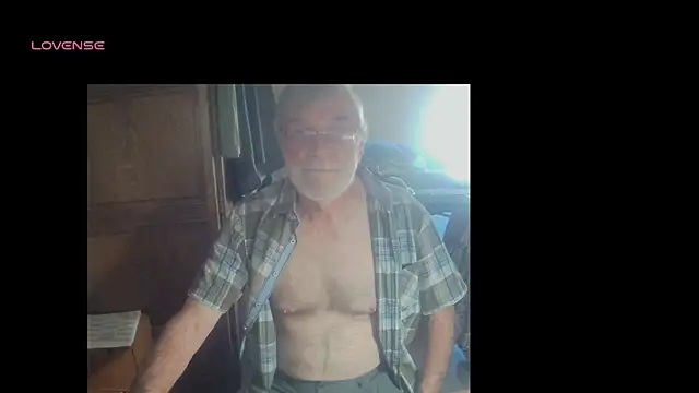 Snapshot of terrybare chatting on September 12, 2:39 pm terrybare online show from September 12, 2:39 pm