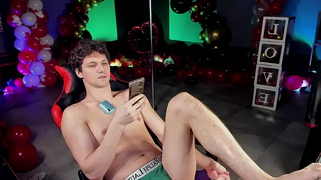 dirty-boss online show from March 7, 8:39 pm