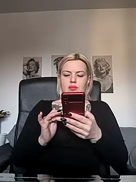 Ladykaos online show from March 3, 1:17 pm