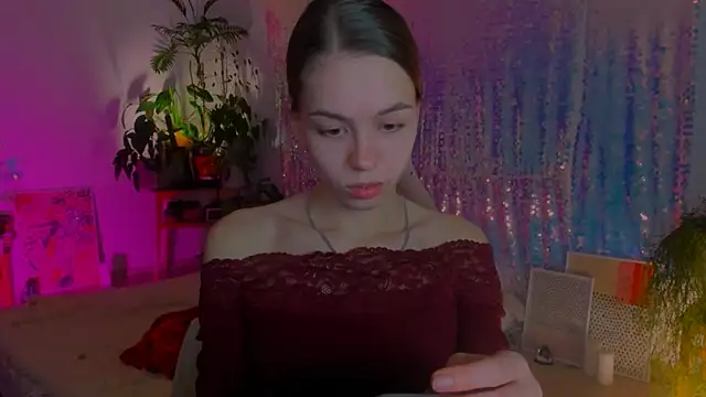 Snapshot of poli__ chatting on December 21, 10:19 pm poli   online show from December 21, 10:19 pm