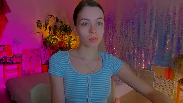 Snapshot of poli__ chatting on March 3, 9:37 pm poli   online show from March 3, 9:37 pm