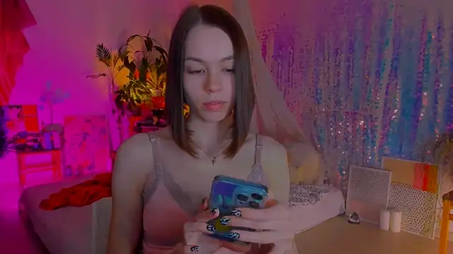 Snapshot of poli__ chatting on March 12, 10:28 pm poli   online show from March 12, 10:28 pm