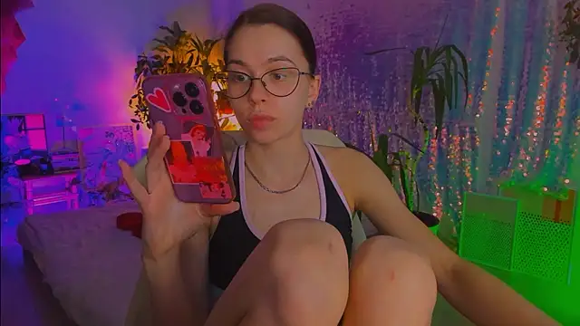 poli   online show from March 13, 4:24 pm