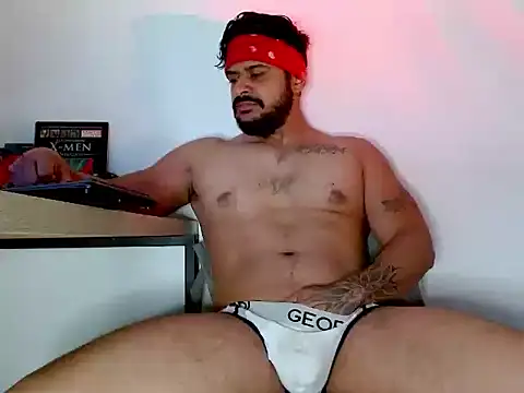 marcusphoenix666 online show from April 8, 1:44 pm