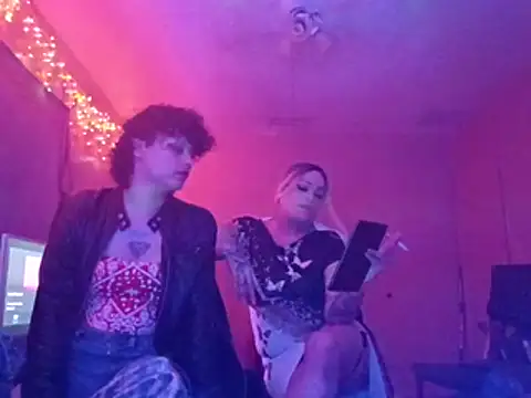 Sexytranswoman77 online show from January 11, 9:47 am