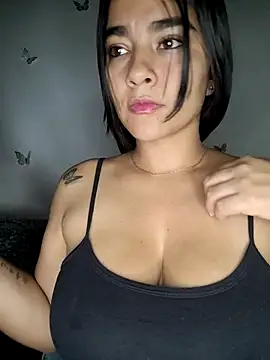 Snapshot of alison_villalobo chatting on October 12, 9:03 pm alison villalobo online show from October 12, 9:03 pm