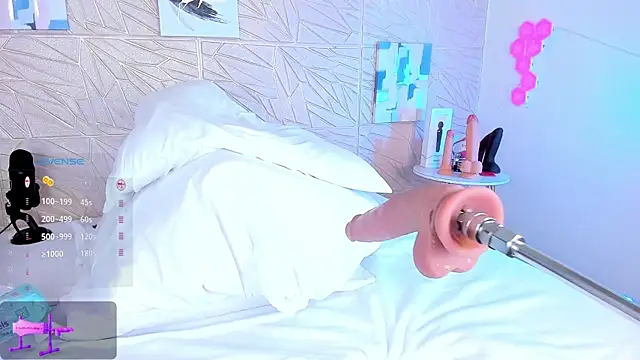 Snapshot of miss_lori_ chatting on December 21, 8:21 pm miss lori online show from December 21, 8:21 pm