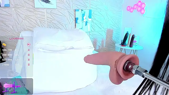 Snapshot of miss_lori_ chatting on March 5, 8:21 pm miss lori online show from March 5, 8:21 pm