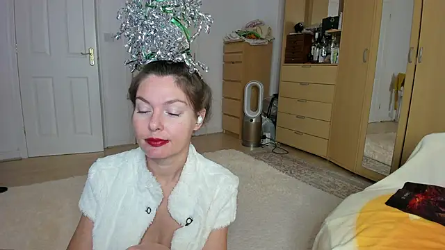 Snapshot of Rolla_Coaster chatting on December 20, 3:24 am Rolla Coaster online show from December 20, 3:24 am