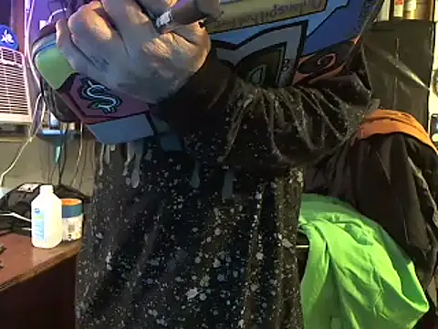 Snapshot of CloudDadddyyy420 chatting on January 14, 3:47 pm CloudDadddyyy420 online show from January 14, 3:47 pm