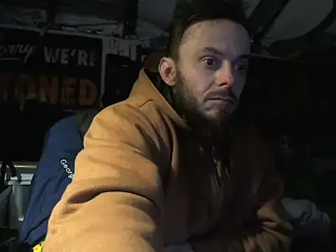 Snapshot of CloudDadddyyy420 chatting on January 21, 8:30 am CloudDadddyyy420 online show from January 21, 8:30 am