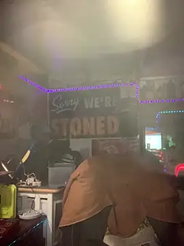 Snapshot of CloudDadddyyy420 chatting on February 10, 6:09 am CloudDadddyyy420 online show from February 10, 6:09 am