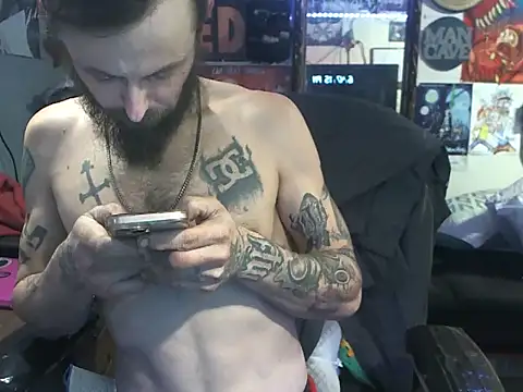 Snapshot of CloudDadddyyy420 chatting on February 26, 11:48 pm CloudDadddyyy420 online show from February 26, 11:48 pm