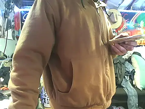 Snapshot of CloudDadddyyy420 chatting on March 20, 5:36 pm CloudDadddyyy420 online show from March 20, 5:36 pm