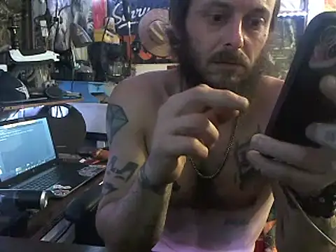 Snapshot of CloudDadddyyy420 chatting on October 3, 10:29 pm CloudDadddyyy420 online show from October 3, 10:29 pm