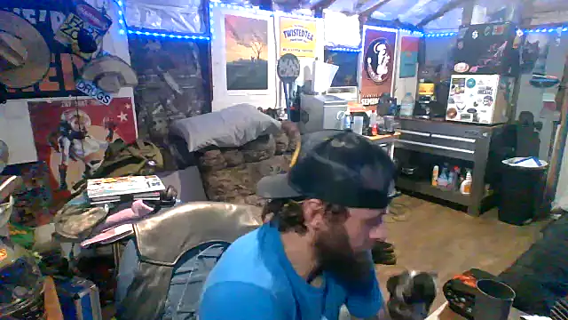 Snapshot of CloudDadddyyy420 chatting on October 10, 8:30 pm CloudDadddyyy420 online show from October 10, 8:30 pm