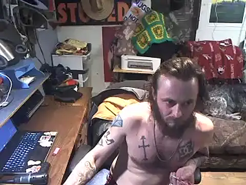 Snapshot of CloudDadddyyy420 chatting on January 18, 10:13 pm CloudDadddyyy420 online show from January 18, 10:13 pm