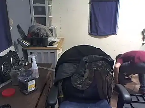 Snapshot of CloudDadddyyy420 chatting on February 11, 12:04 am CloudDadddyyy420 online show from February 11, 12:04 am