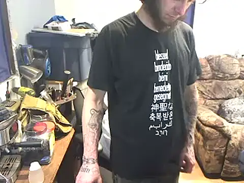 Snapshot of CloudDadddyyy420 chatting on February 17, 1:51 pm CloudDadddyyy420 online show from February 17, 1:51 pm