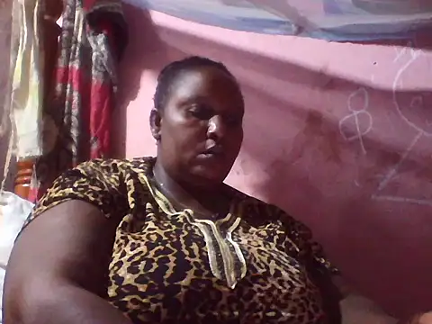 Snapshot of big_clits chatting on May 2, 8:14 pm big clits online show from May 2, 8:14 pm