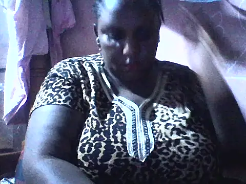 Snapshot of big_clits chatting on July 5, 8:05 pm big clits online show from July 5, 8:05 pm