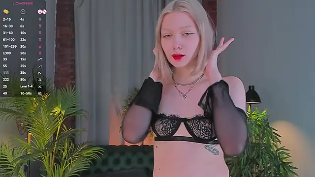 Snapshot of _Rude_Girl_ chatting on January 17, 6:33 pm Rude Girl online show from January 17, 6:33 pm