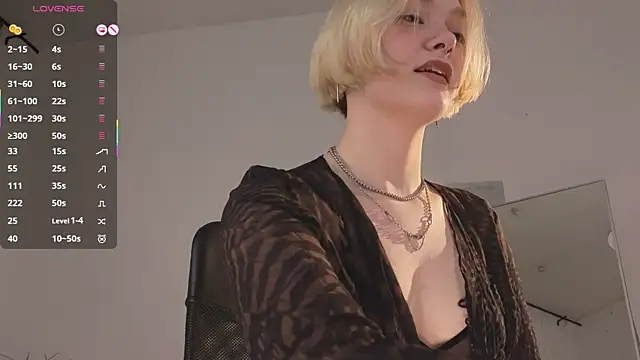 Snapshot of _Rude_Girl_ chatting on November 2, 3:36 pm Rude Girl online show from November 2, 3:36 pm