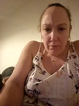 Snapshot of Wisie_Cutie chatting on January 9, 12:24 am Wisie Cutie online show from January 9, 12:24 am