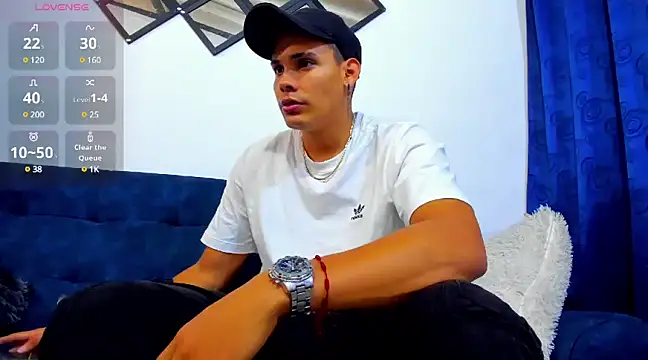 Snapshot of rick03_leto chatting on March 2, 4:28 am rick03 leto online show from March 2, 4:28 am