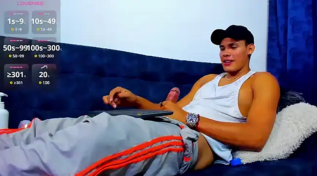 Snapshot of rick03_leto chatting on March 5, 10:33 am rick03 leto online show from March 5, 10:33 am