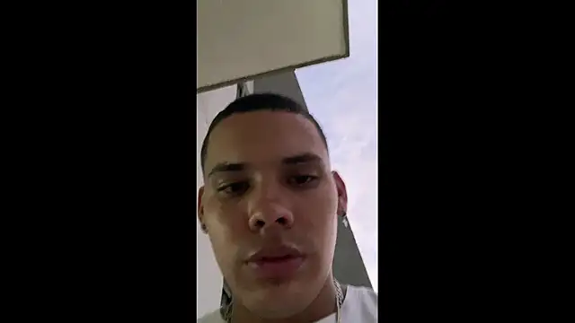 Snapshot of rick03_leto chatting on October 23, 11:03 pm rick03 leto online show from October 23, 11:03 pm