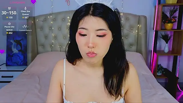 Snapshot of Wendy__Hills chatting on March 2, 4:21 pm Wendy Hills online show from March 2, 4:21 pm