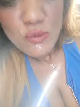 Indianpleasure300 online show from April 4, 9:12 pm