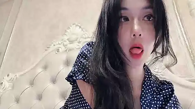 Snapshot of Jeanie_Tiya chatting on February 3, 2:34 pm Jeanie Tiya online show from February 3, 2:34 pm